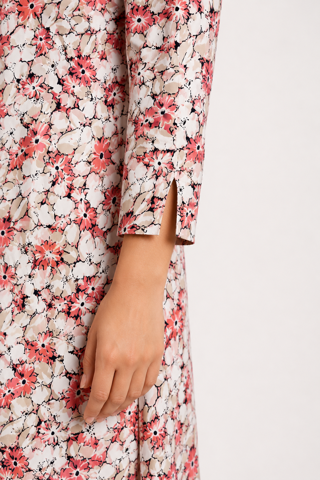 Imported Powder Print Floral Straight Kurta - Image 3