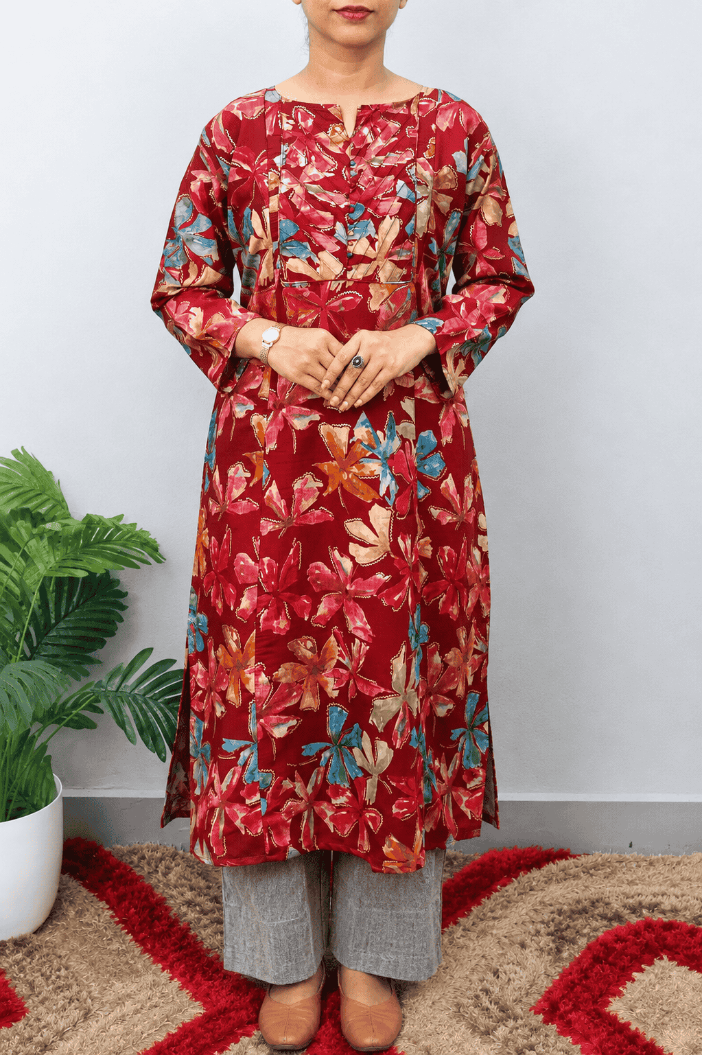 Floral print modal kurta in red for women